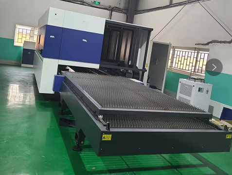 Vietnamese laser cutting machine